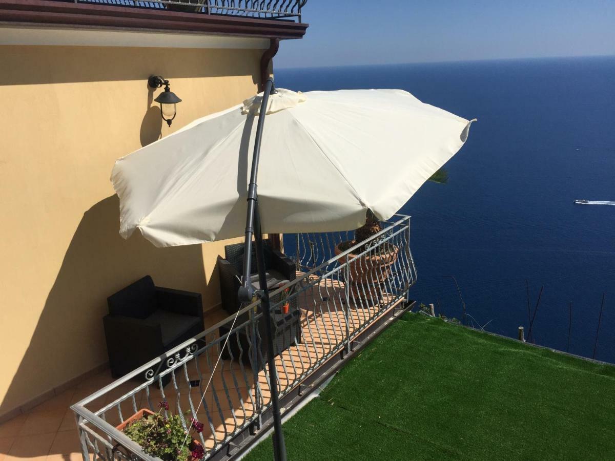 Carluccio'S Stanza Privata Vista Mare Hotel Furore Kültér fotó
